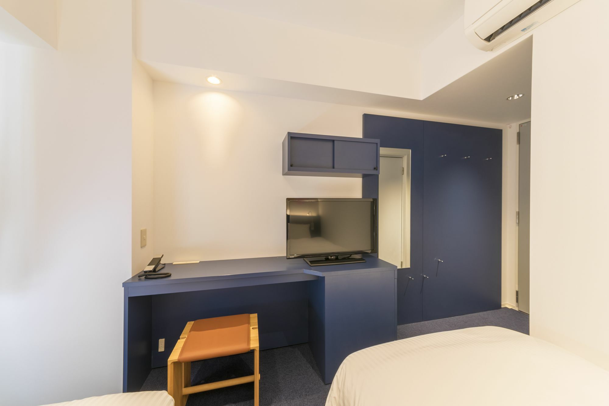 Hotel Wbf Artstay Namba Osaka Exterior photo